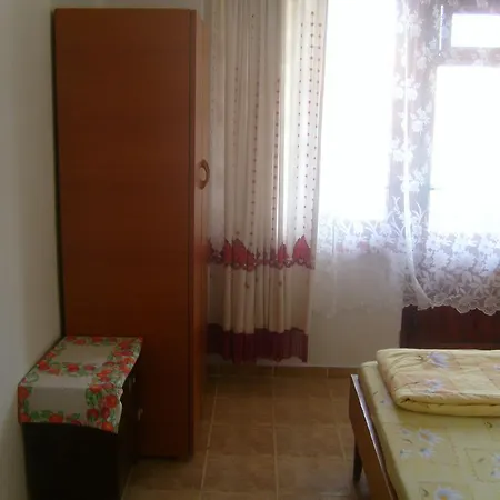 Sotirovi Guest Rooms * Chernomorets
